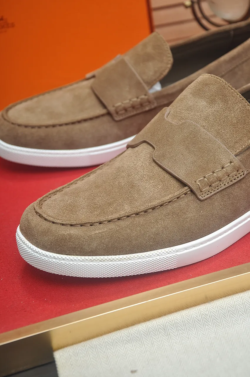 Men's Men's Shoes💰560💶[[HERMES]] (High-end Niuli) New 🍀 HERMES - top version of Hermès classic casual leather shoes! Made of imported original cowhide, the inner top layer is comfortable cowhide lining! Original wear-resistant rubber outsole! High quality products! Code number 39-45 (45 customized)
